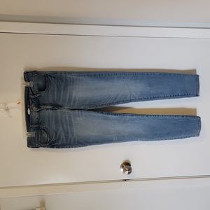OLD NAVY rockstar super skinny distressed jeans